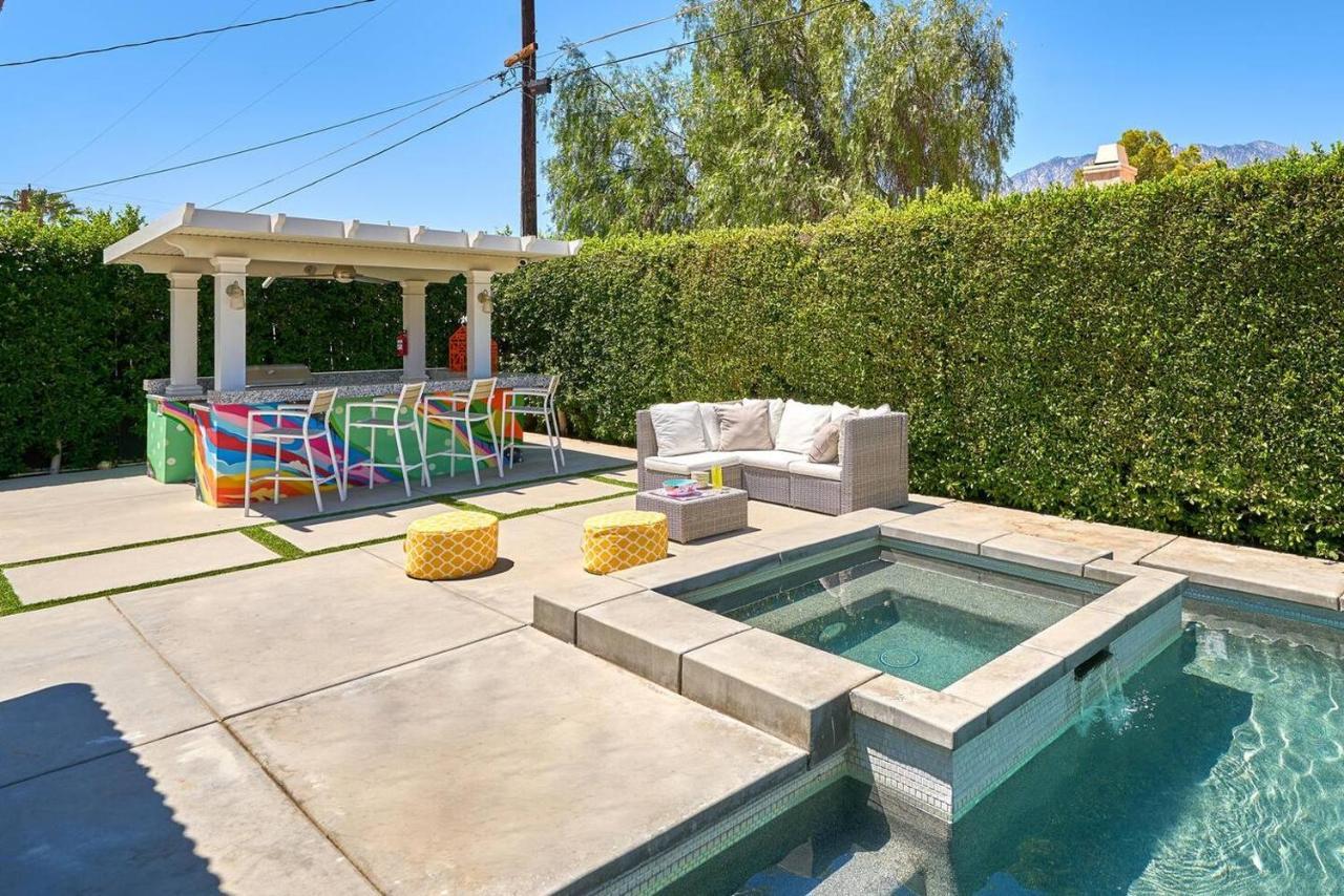 Pineapple Splash! Complete Privacy! Salt Pool! Palm Springs Exterior photo