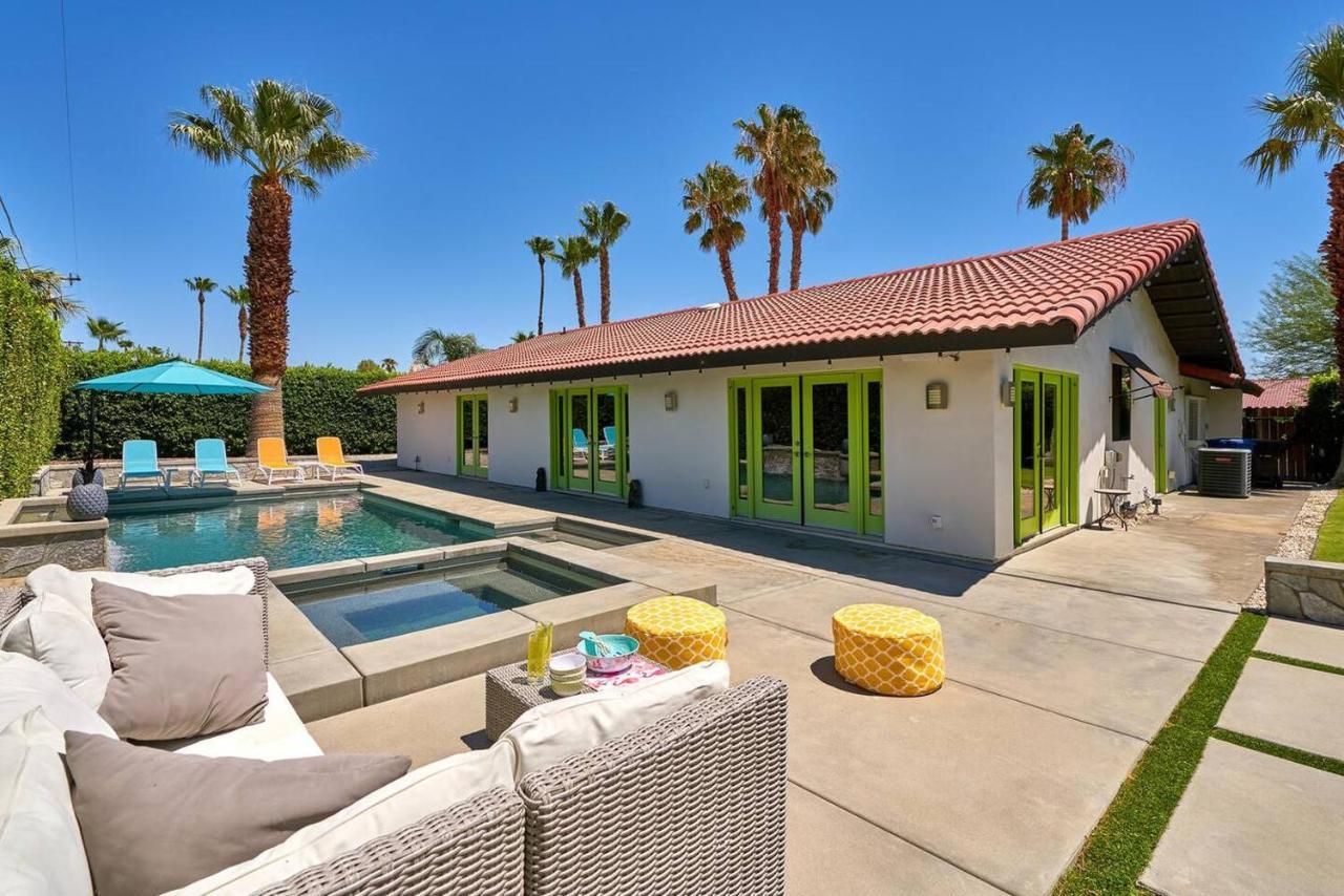 Pineapple Splash! Complete Privacy! Salt Pool! Palm Springs Exterior photo