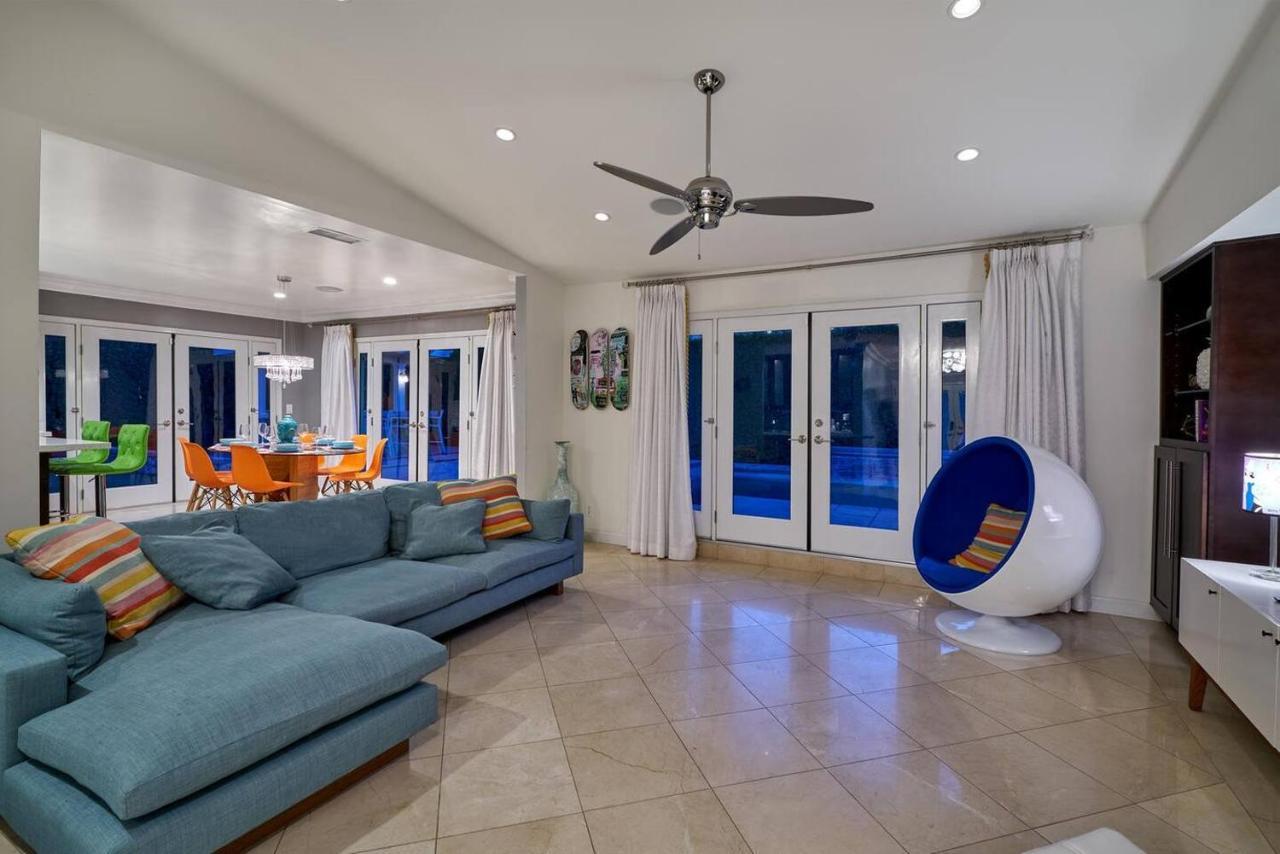 Pineapple Splash! Complete Privacy! Salt Pool! Palm Springs Exterior photo