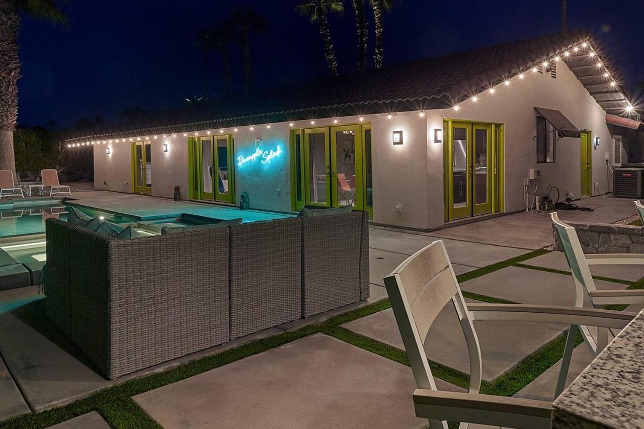 Pineapple Splash! Complete Privacy! Salt Pool! Palm Springs Exterior photo