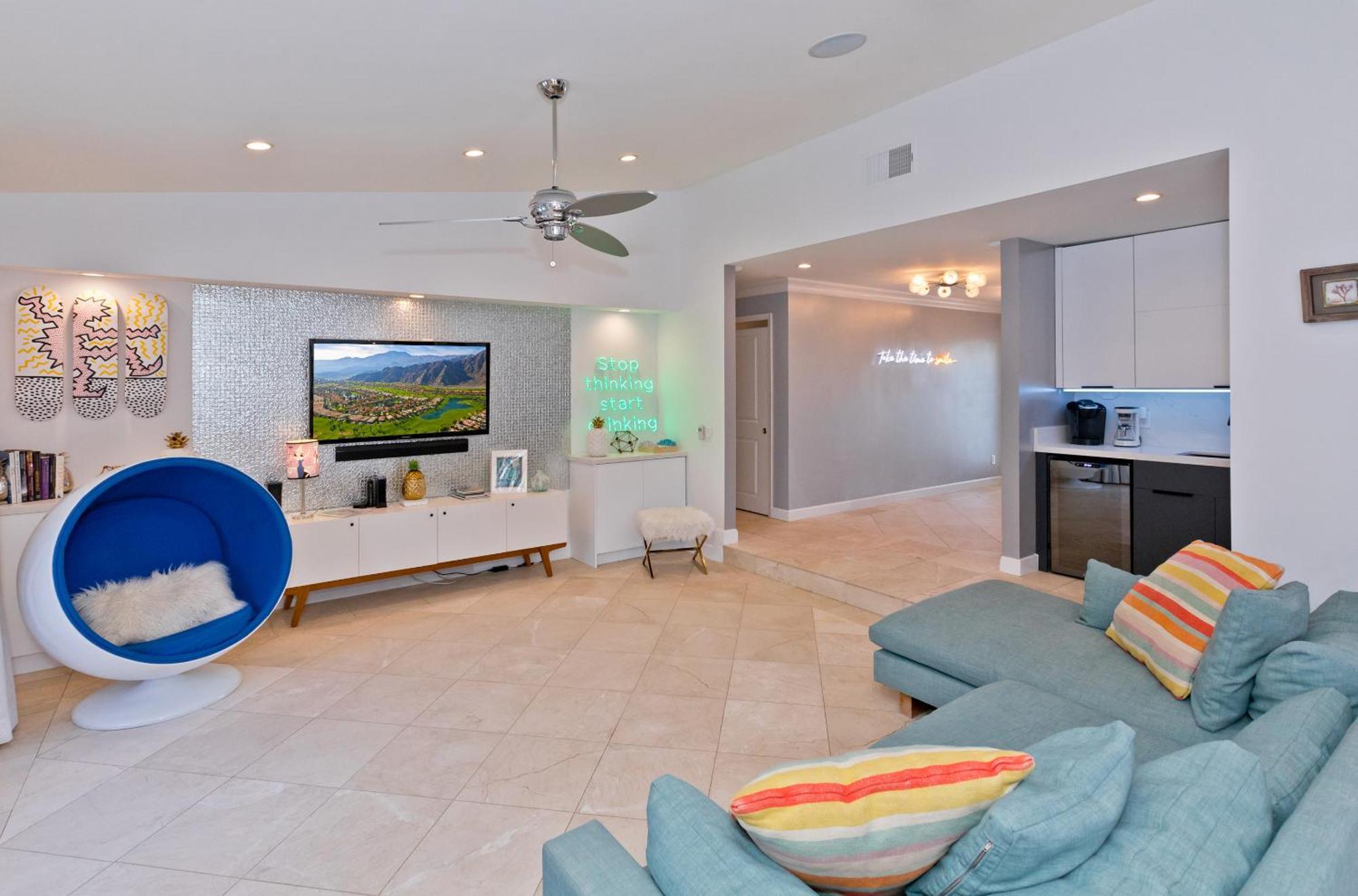Pineapple Splash! Complete Privacy! Salt Pool! Palm Springs Exterior photo